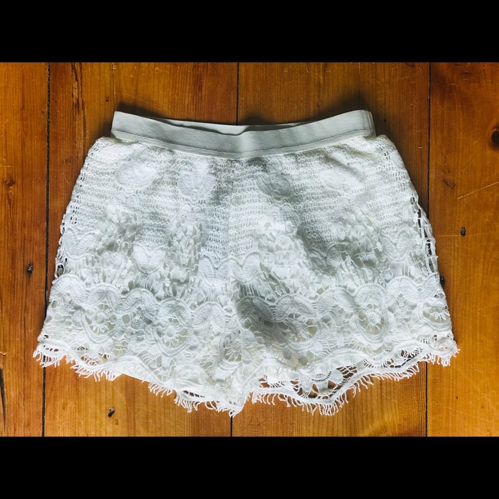 American Eagle crochet shorts